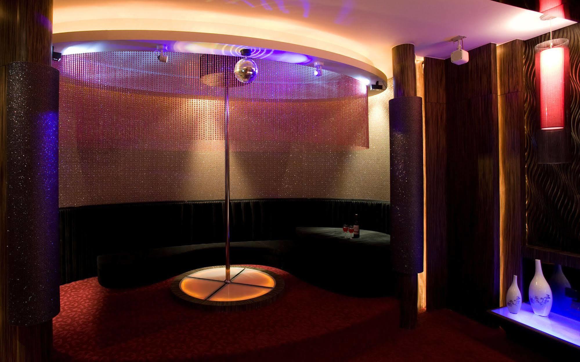 Yes Motel Zhonghe  Dış mekan fotoğraf