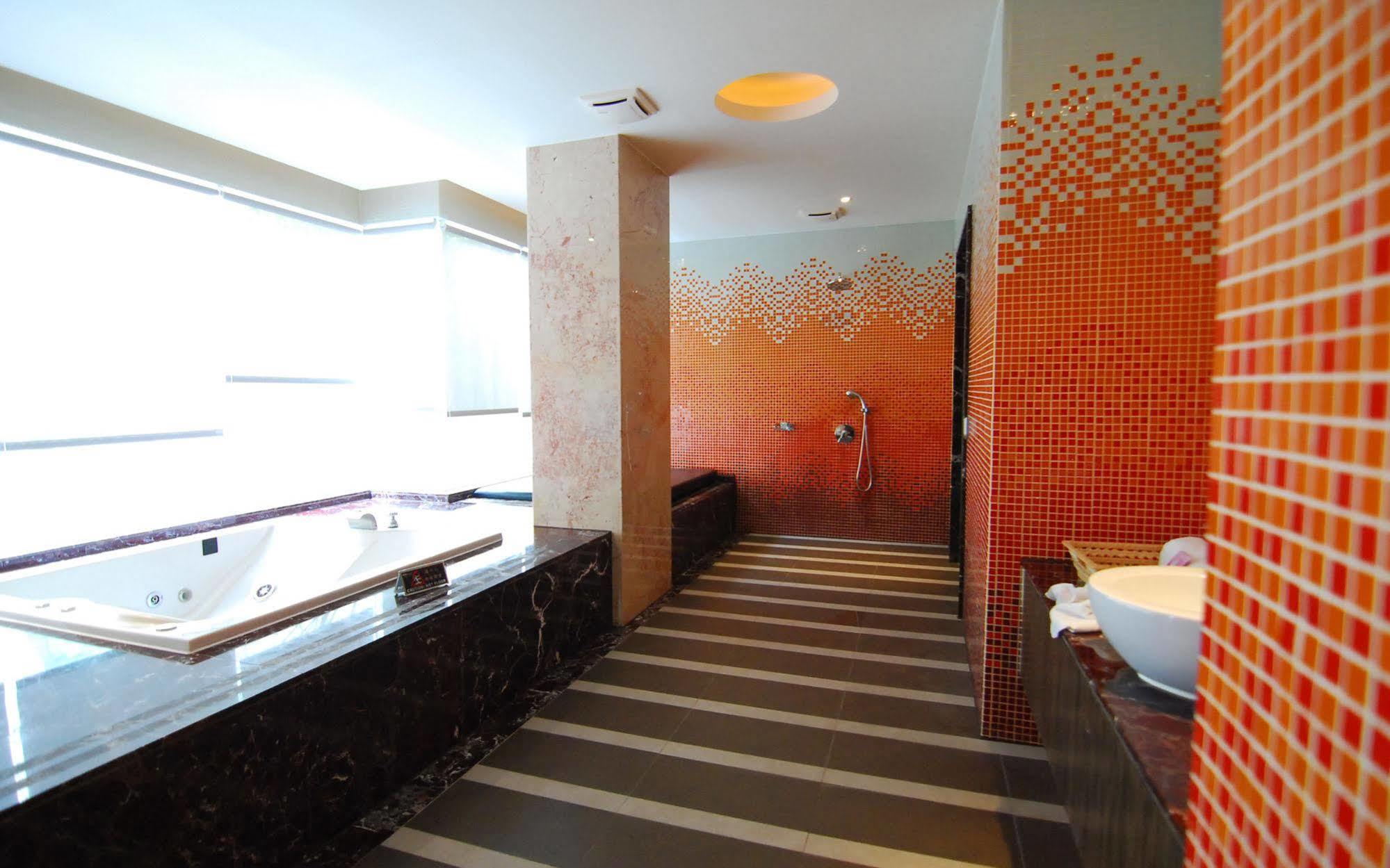 Yes Motel Zhonghe  Dış mekan fotoğraf