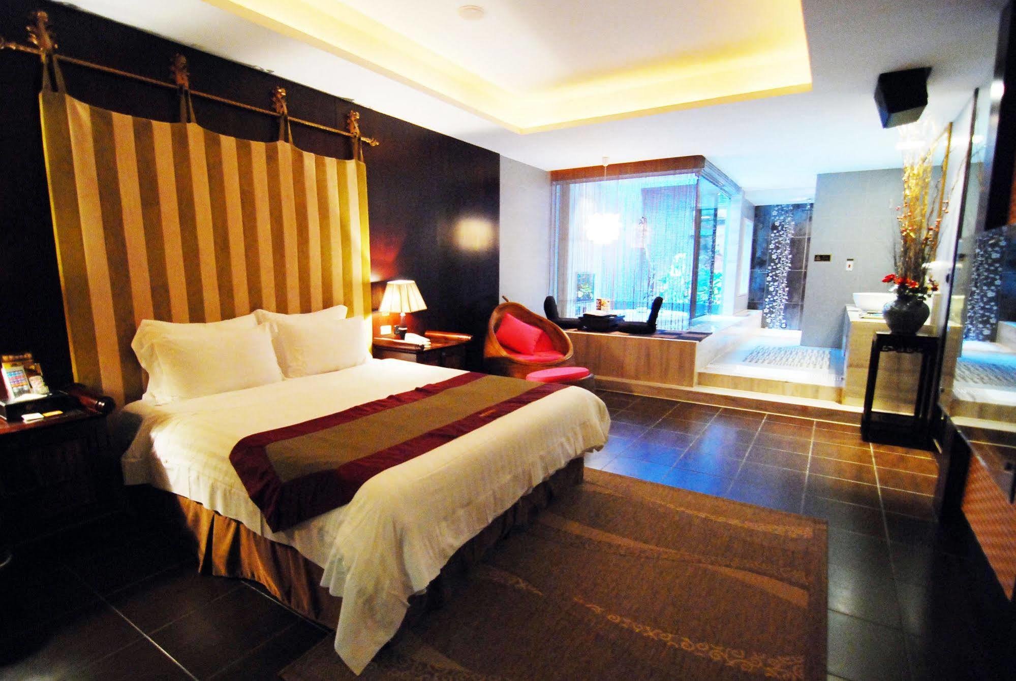 Yes Motel Zhonghe  Dış mekan fotoğraf