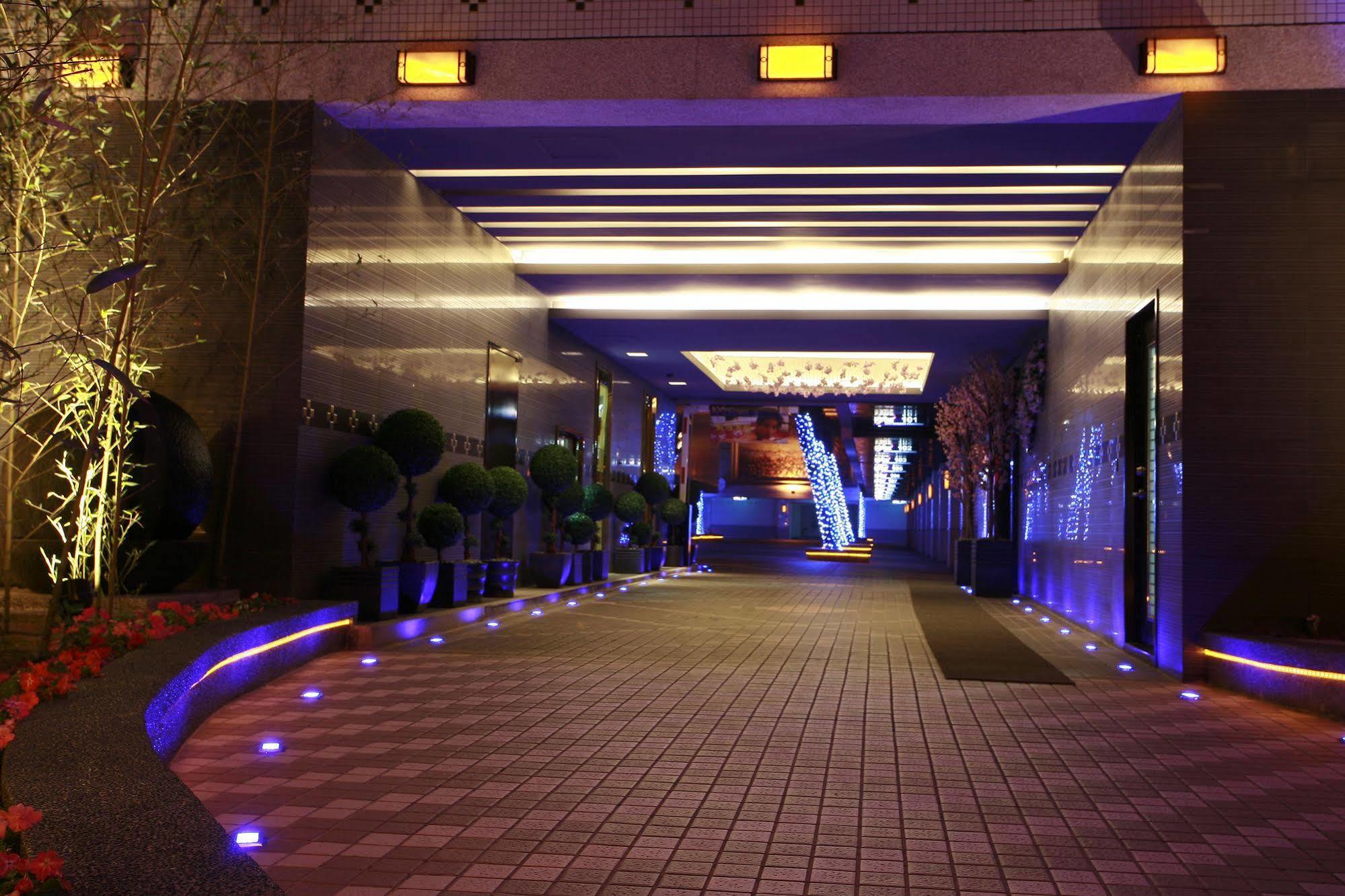 Yes Motel Zhonghe  Dış mekan fotoğraf
