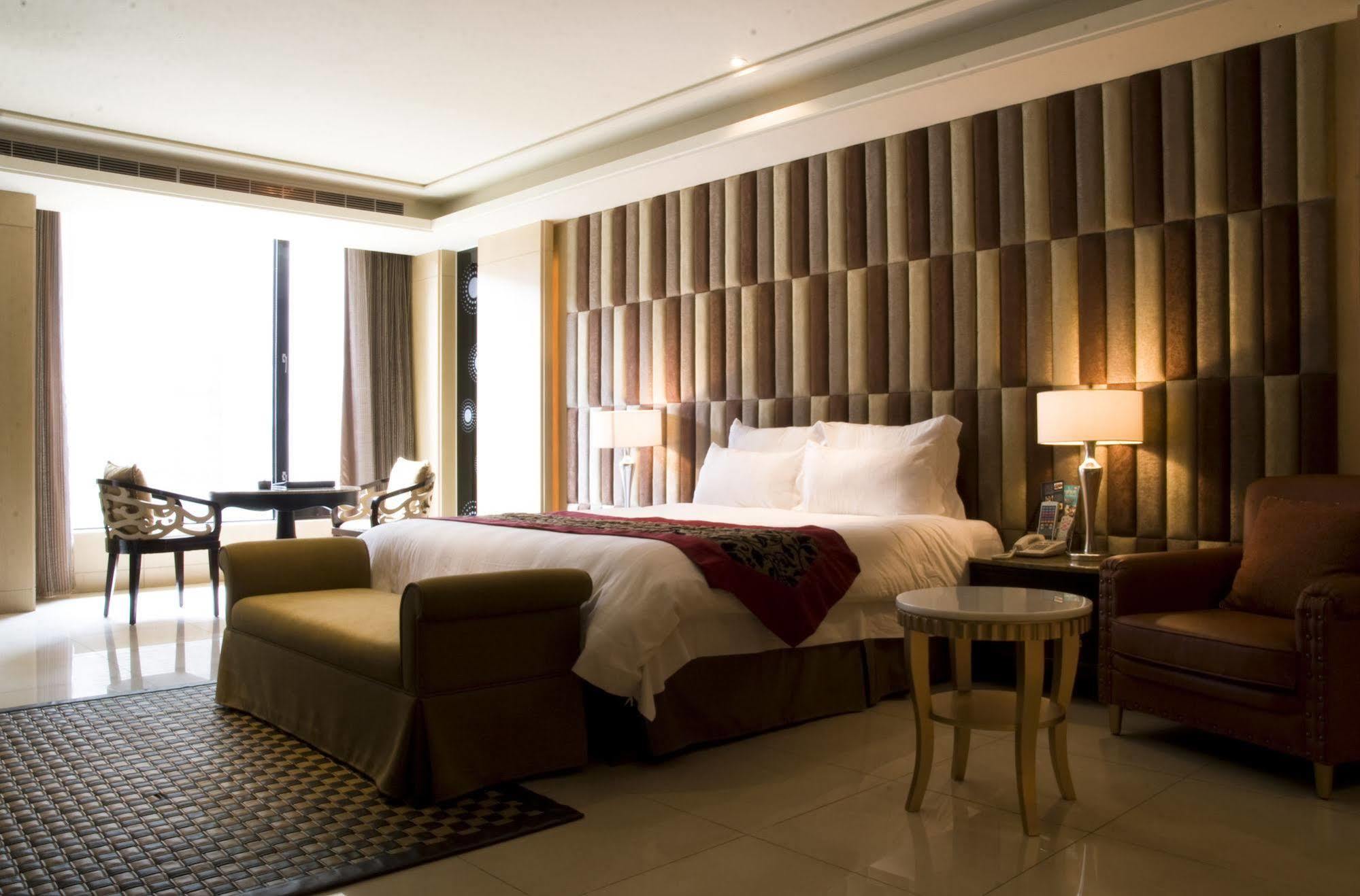 Yes Motel Zhonghe  Dış mekan fotoğraf