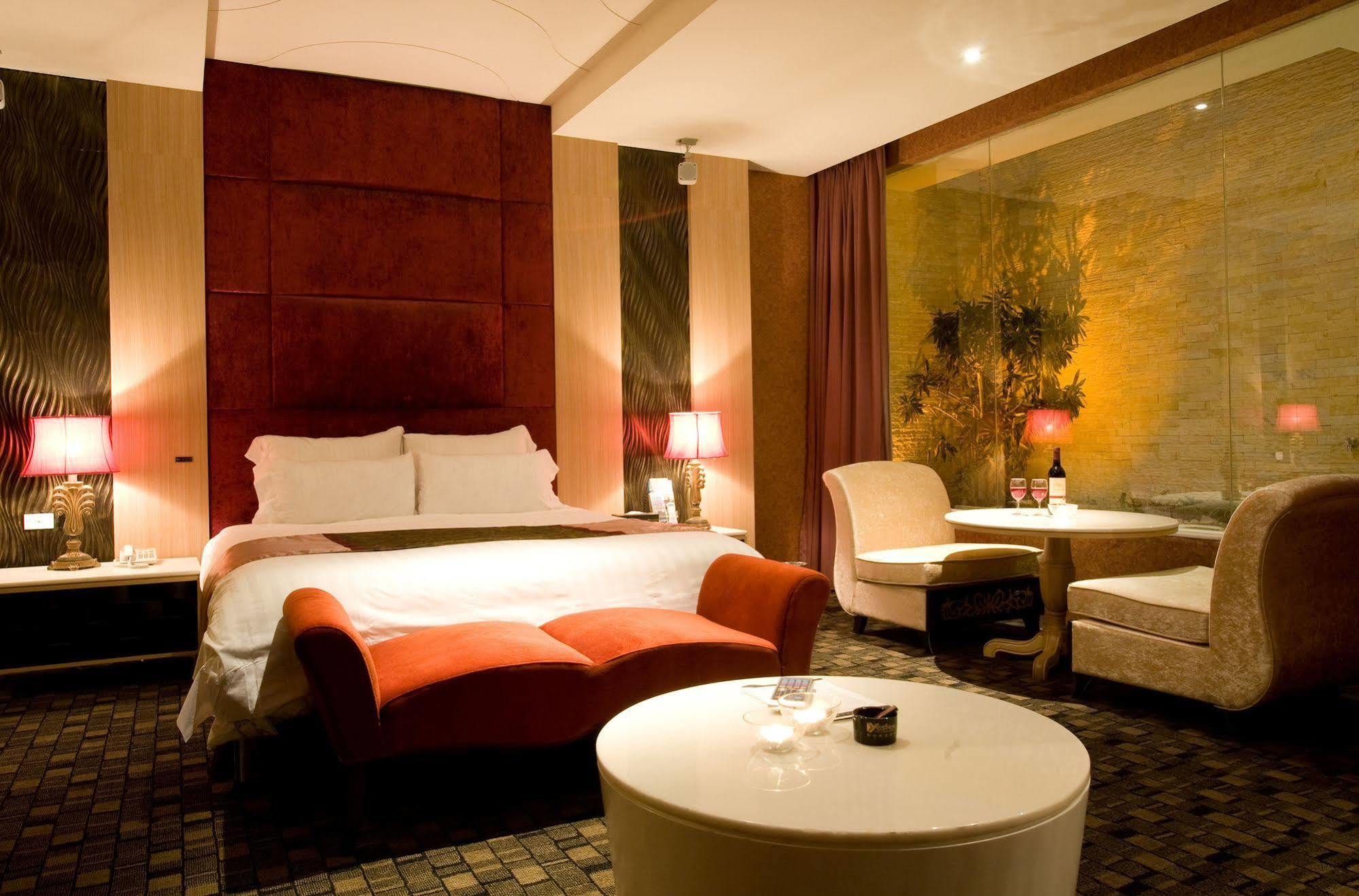 Yes Motel Zhonghe  Dış mekan fotoğraf